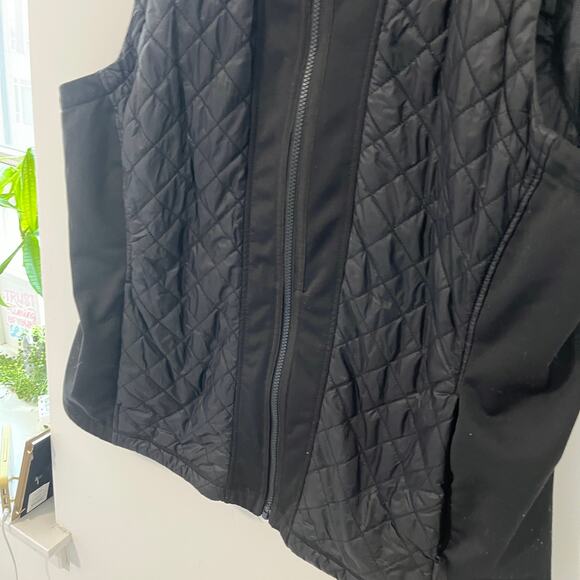 Athleta Blue Rock Springs Black Quilted Jacket Size 2X - Picture 6 of 7